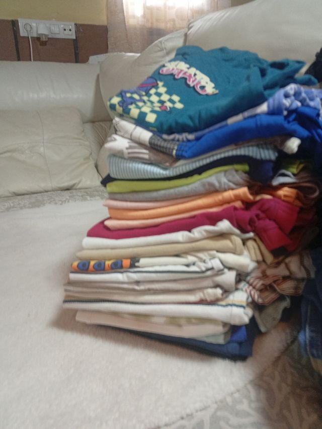 Lote Ropa Niño 6-9 Años Total de 48 prendas