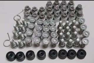 Se vende tornillos antirrobo VW GOLF MK7 AUDI SEAT