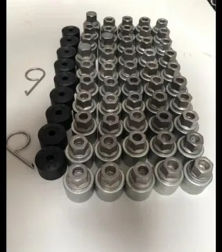 Se vende tornillos antirrobo VW GOLF MK7 AUDI SEAT