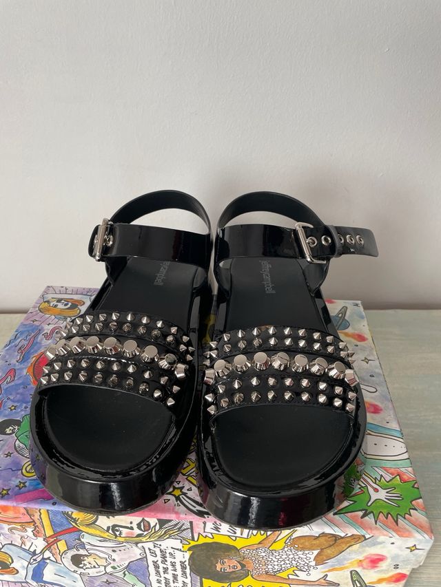 Sandalias Jeffrey Campbell Tachuelas Negras