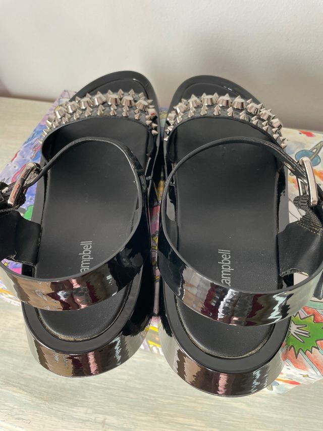 Sandalias Jeffrey Campbell Tachuelas Negras