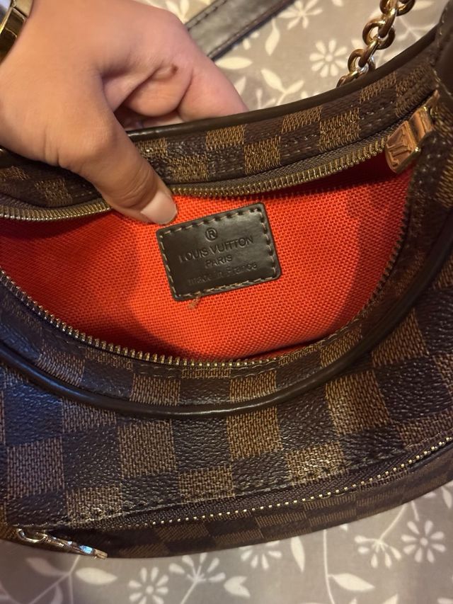 Bolso de Hombro Marrón y Dorado