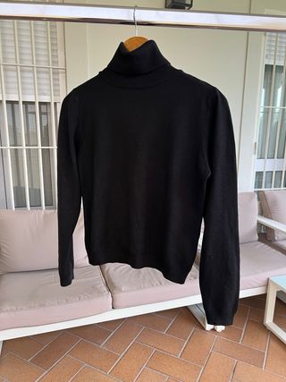 Jersey cuello vuelto negro Zara