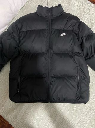 cazadora Nike Negra