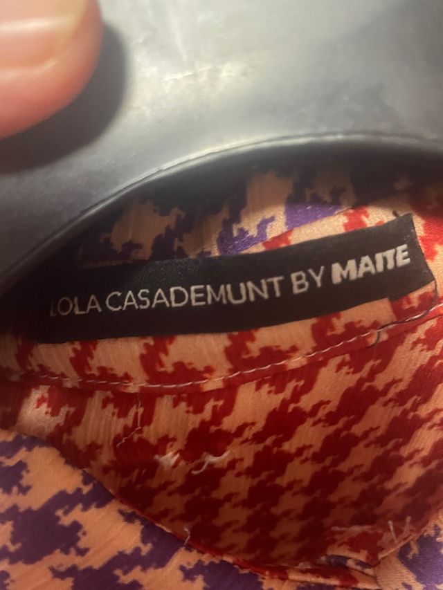 Blusa Morada y Roja Estampada