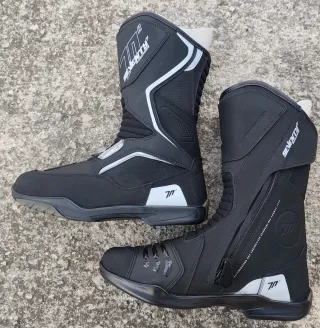 Botas de moto SEVENTY