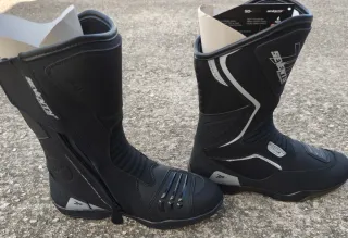 Botas de moto SEVENTY