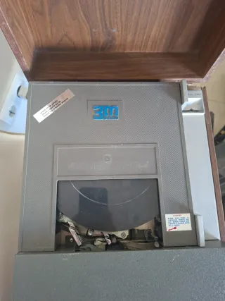 Reproductor antiguo BGM Cantata 700