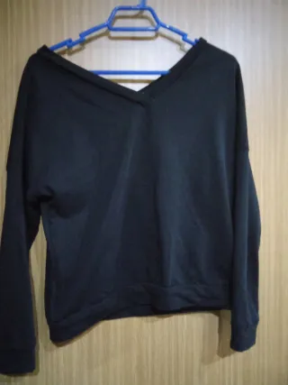 Jersey Negro con Alas Doradas Talla S/M