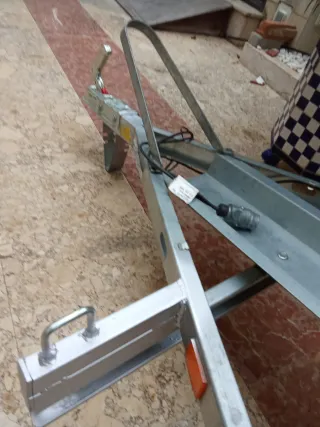 Remolque ligero con documentación