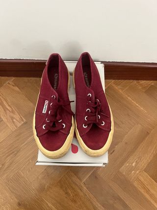 Zapatillas Superga granates 