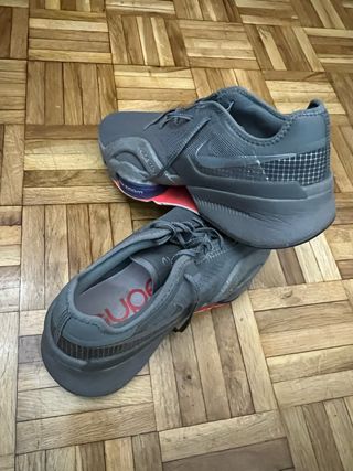 Zapatillas Nike Zoom 3 Gris