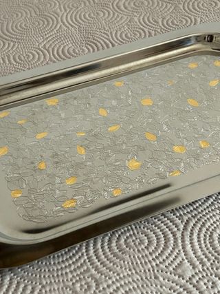 Splendido vassoio vintage acciaio decorato oro 18K