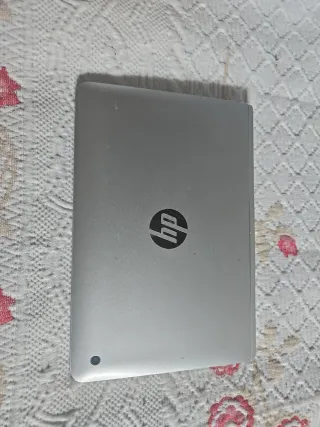 Mini Portátil Convertible HP Averiado