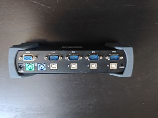 Switch KVM Digitus USB 4 Puertos DC-12201