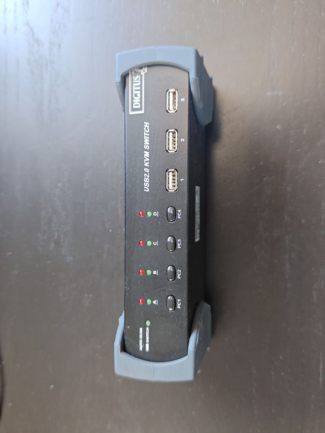 Switch KVM Digitus USB 4 Puertos DC-12201