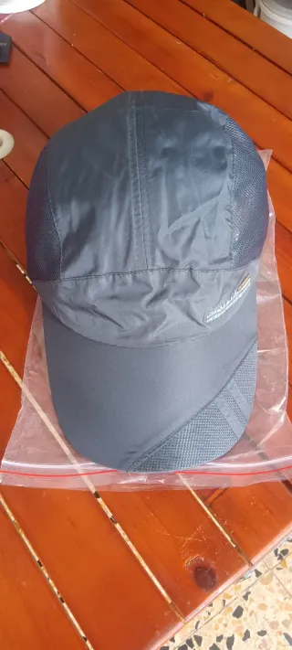 Gorra hombre gris