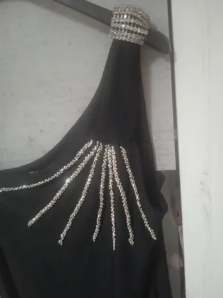 Blusa sin mangas con pedrería