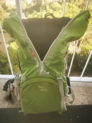 Mochila senderismo Quechua 60L