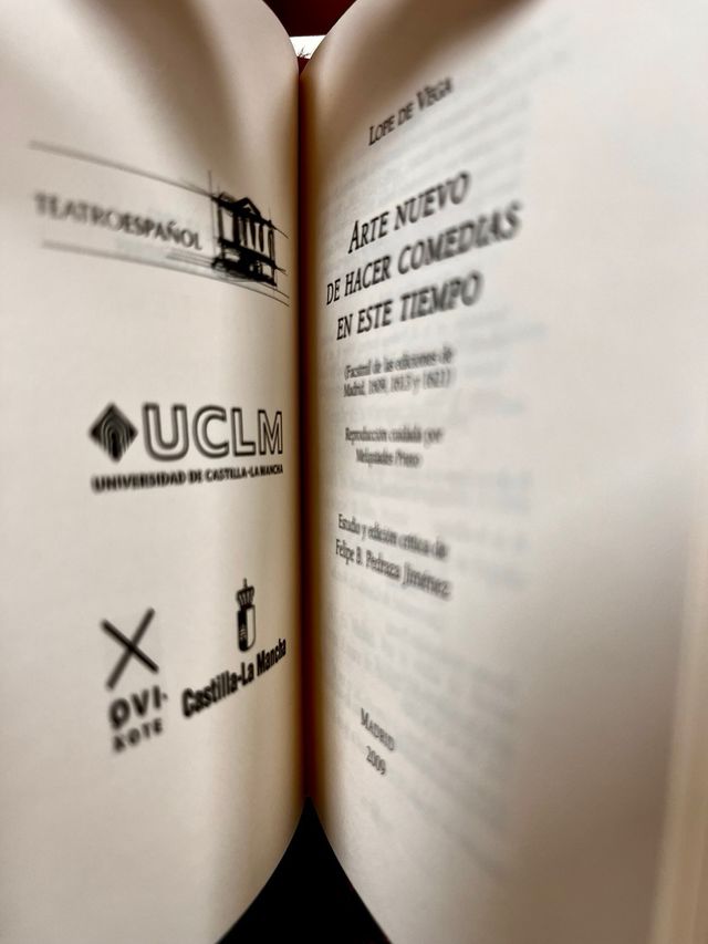 Arte Nuevo De Hacer Comedias En Este Tiempo (fa...