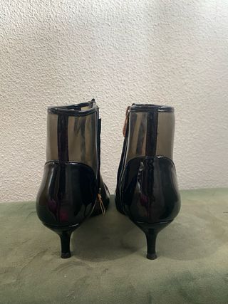 Botas transparentes tacón bajo