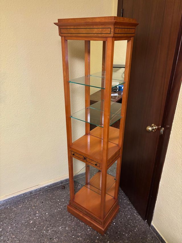 Estantería madera maciza con cristal