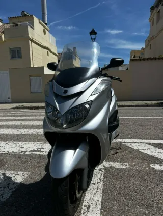 Yamaha Majesty 400 - 38.000 km noviembre 2009