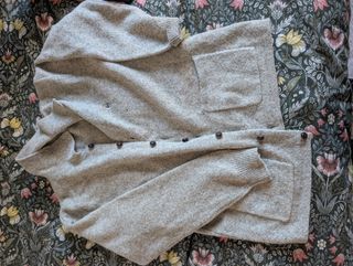 Cardigan hombre crema con logo talla L o XL