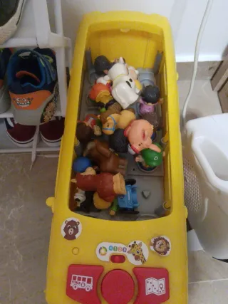 Autobús escolar de juguete