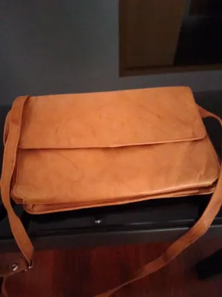 Bolso piel bandolera color whisky