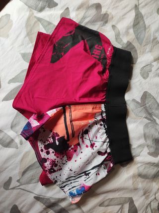 Reebok Short con Malla Interior Multicolor