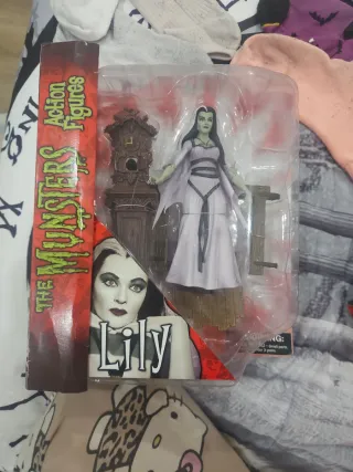 Figura Acción The Munsters Lily