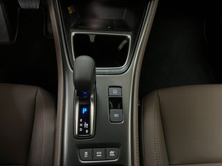 Lexus LBX 1.5 136cv HEV Elegant+