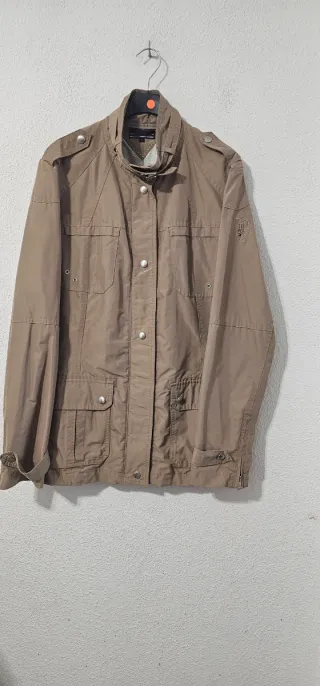 Cazadora Tommy Hilfiger Beige