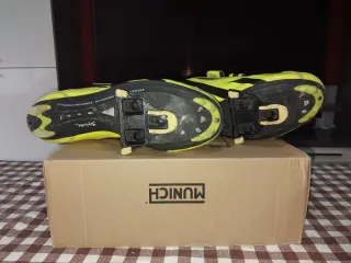 Pedales Shimano SPD-SL y Zapatillas Talla 42