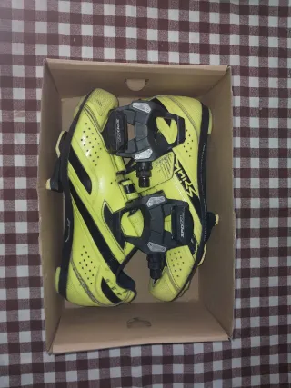 Pedales Shimano SPD-SL y Zapatillas Talla 42