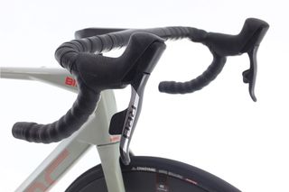 BMC Roadmachine 01 AXS 12V (carretera) t.54 Reacondicionada