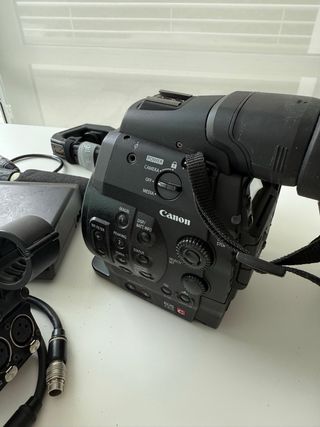 Canon C300