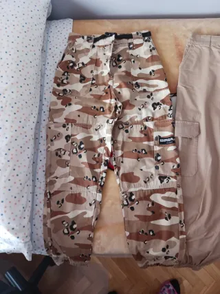 3 Pantalones cargo camuflaje
Llevate los 3 por 25€