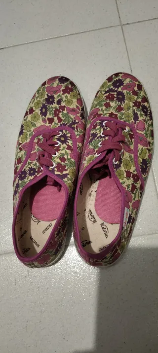 Bambas Victoria florales talla 38