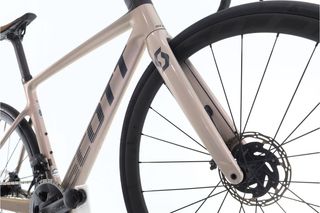Scott Addict RC 10 AXS 12V (carretera) t.50 Reacondicionada