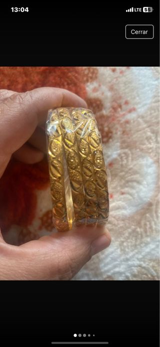 Preziosi braccialetti dorati