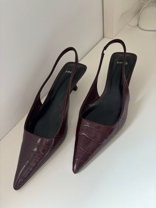 Zapatos Mango tacón fino morados
