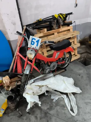 Mobilete Roja