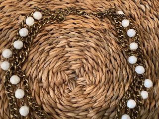 Collar Bisutería Flor Dorado Blanco Sin marca.