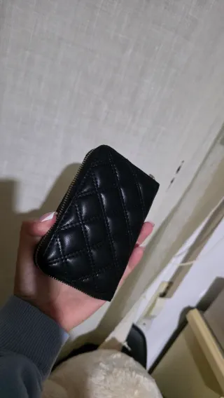 Cartera Guess Negra Acolchada