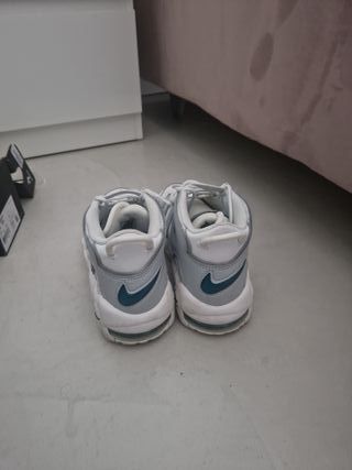 Zapatillas Nike Air Gris y Blancas
