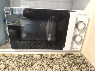 Microondas con grill Cecotec
