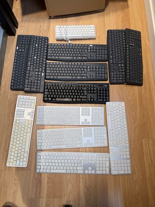 13 Teclados varios de oficina y 1 mecánico