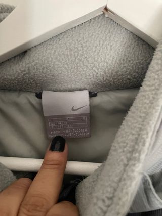 Abrigo Nike Gris y Naranja